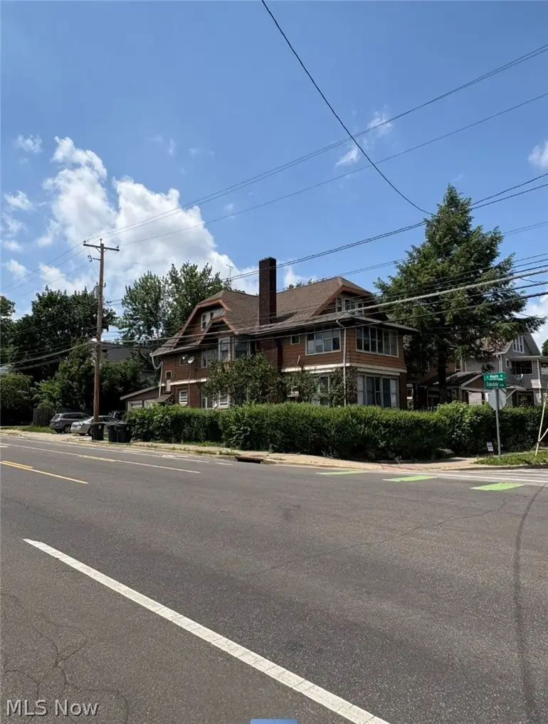 260 Oakdale Avenue, Akron, OH 44302 - #1