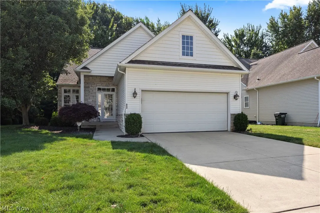 652 Lakeside Drive, Avon Lake, OH 44012 - #1