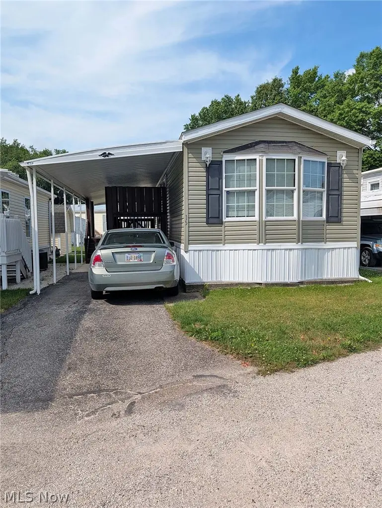 266 Bender Ne Street #15, Navarre, OH 44662 - #2