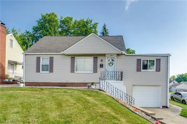 1231 Spangler Ne Street, Canton, OH 44714