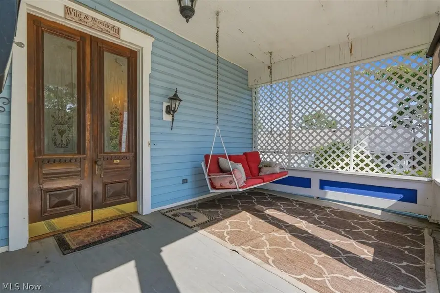 402 Williams Avenue, Williamstown, WV 26187 - #2