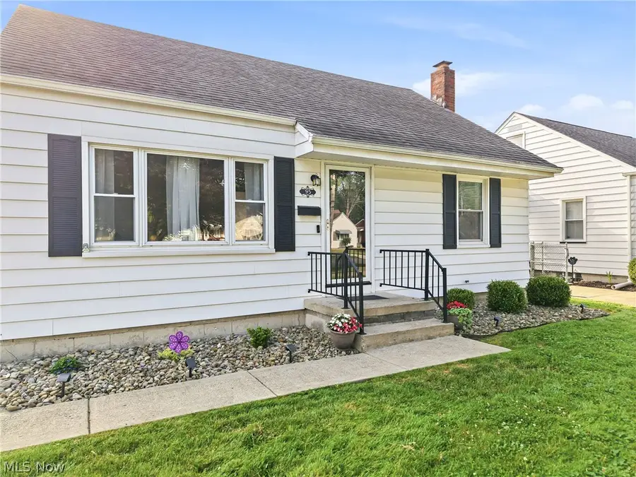 95 Westview Avenue, Hubbard, OH 44425 - #3