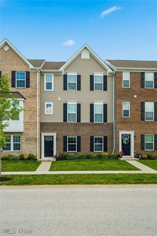 1666 N Eckert Lane, Akron, OH 44313