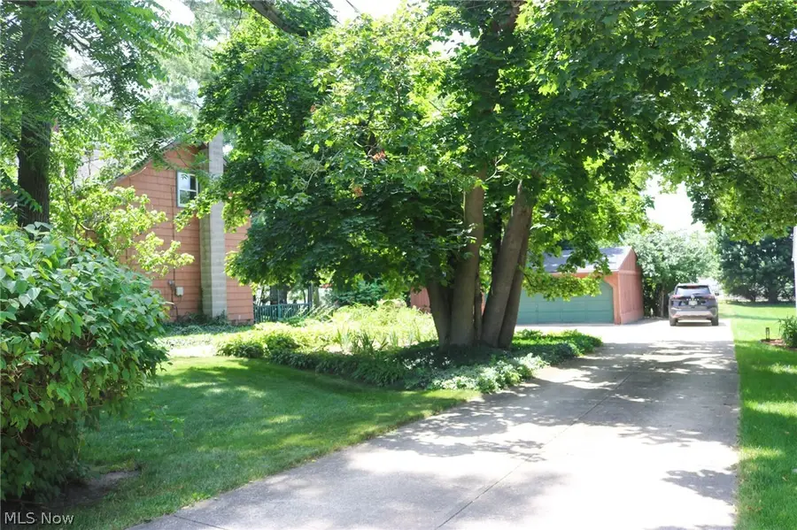 10556 E River Rd., Columbia, OH 44035 - #3