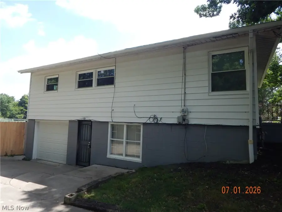1709 42nd Nw Street, Canton, OH 44709 - #2
