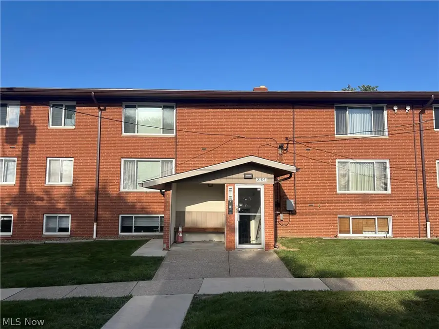 21841 River Oaks Drive #B11, Rocky River, OH 44116 - #3