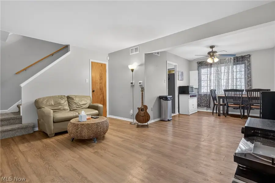 314 E 235th Street, Euclid, OH 44123 - #3