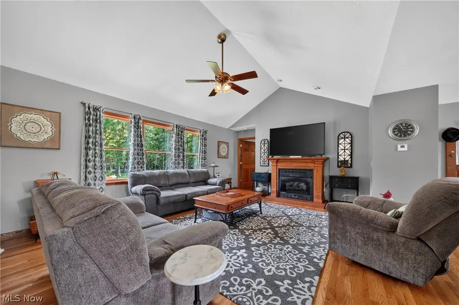 2505 Footville Richmond E Road, Jefferson, OH 44047 - #2