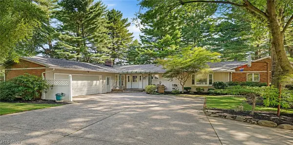 671 S Sheraton Drive, Akron, OH 44319