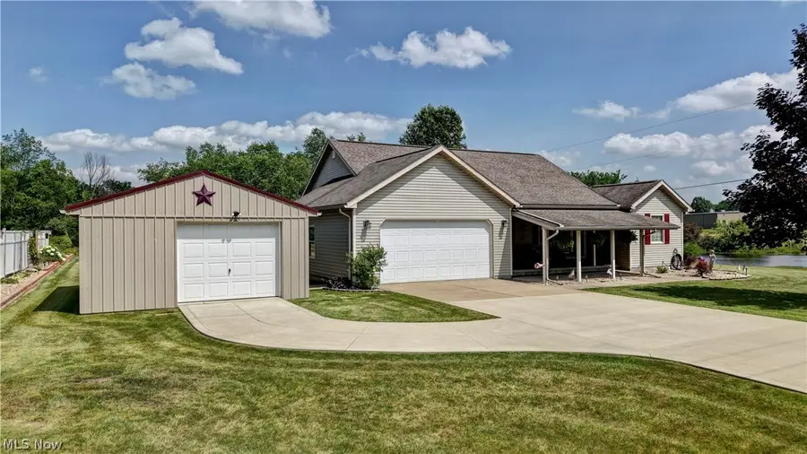 4314 Sherrod Valley Sw Drive, Sherrodsville, OH 44675 - #2