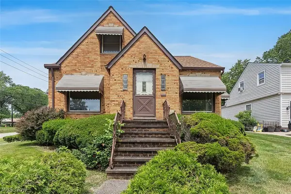 7506 Briarcliff Parkway, Middleburg Heights, OH 44130