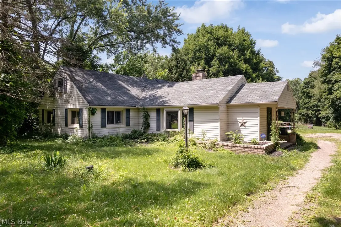 1219 Midland Avenue, New Franklin, OH 44203 - #1
