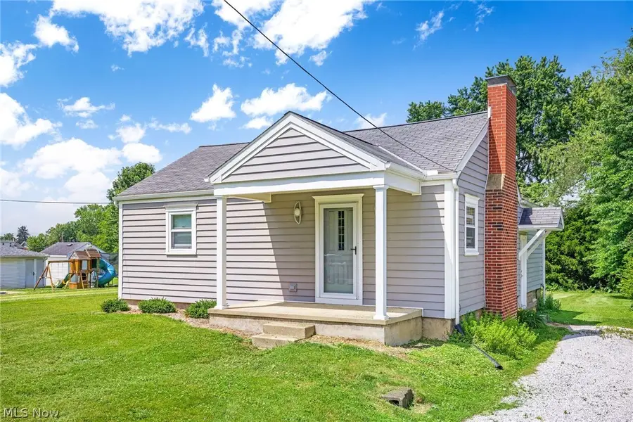 4089 Addison Ne Avenue, Louisville, OH 44641 - #2