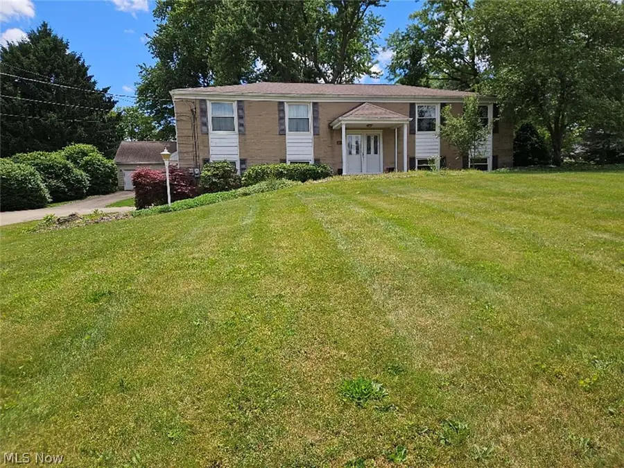 8162 Mona Sw Street, Navarre, OH 44662 - #2