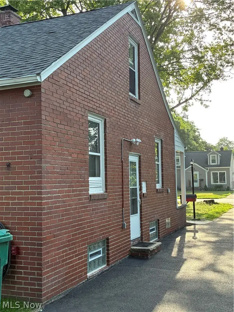 7382 Presley Avenue, Mentor, OH 44060 - #3