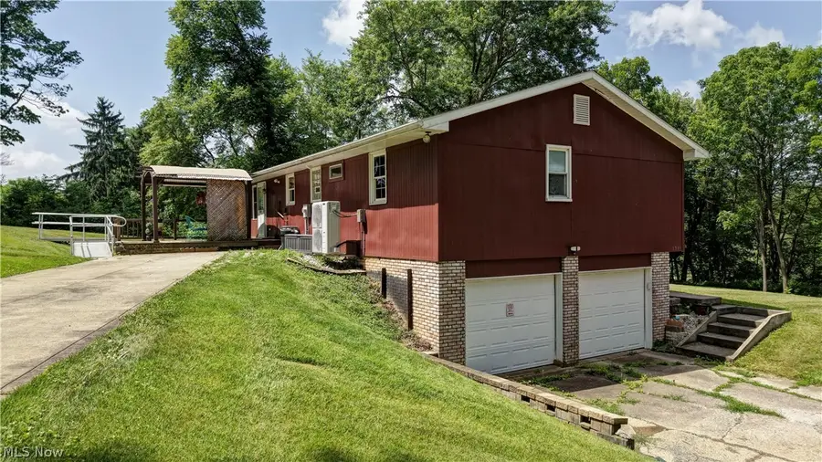 3931 Clay Ne Drive, Dover, OH 44622 - #3