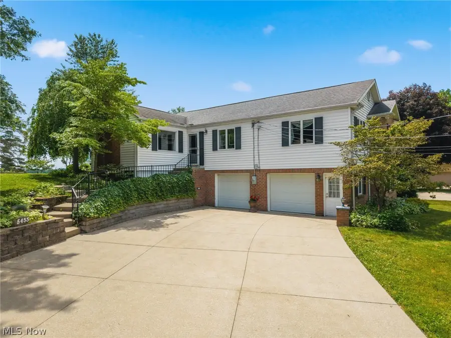 5433 E Boulevard Nw, Canton, OH 44718 - #2