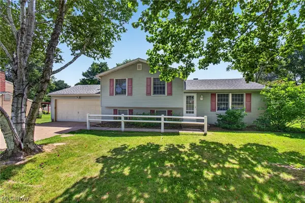 3110 Bronco Drive, Clinton, OH 44216