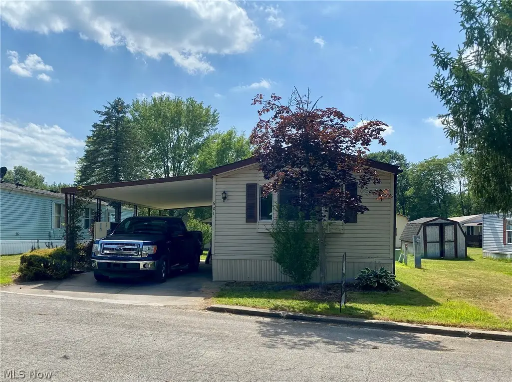 621 Sugar Pines Sw Drive, Warren, OH 44481 - #1