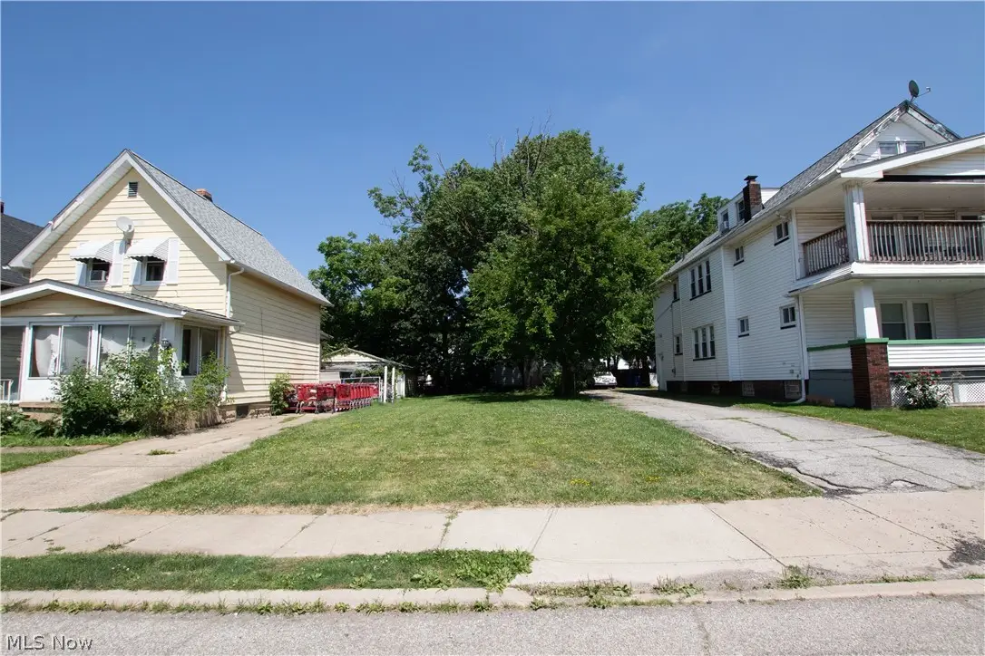 2185 W 105th Street, Cleveland, OH 44102 - #1