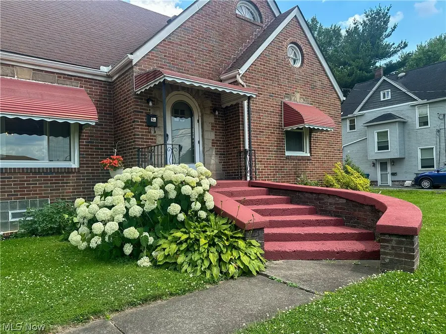 127 Summit Avenue, Niles, OH 44446 - #2