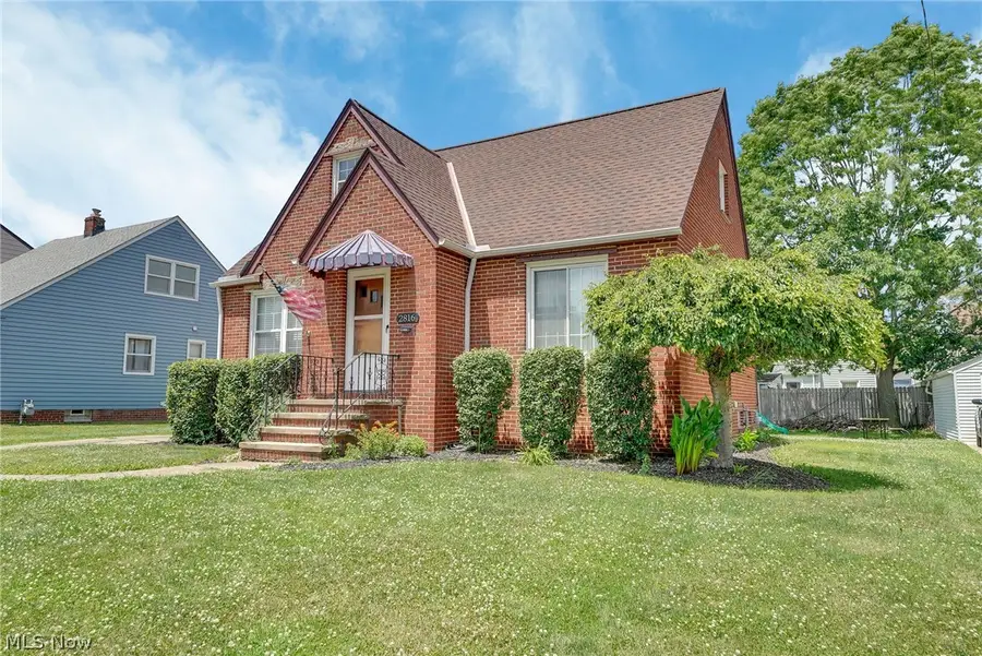 2816 Parklane Drive, Parma, OH 44134 - #3