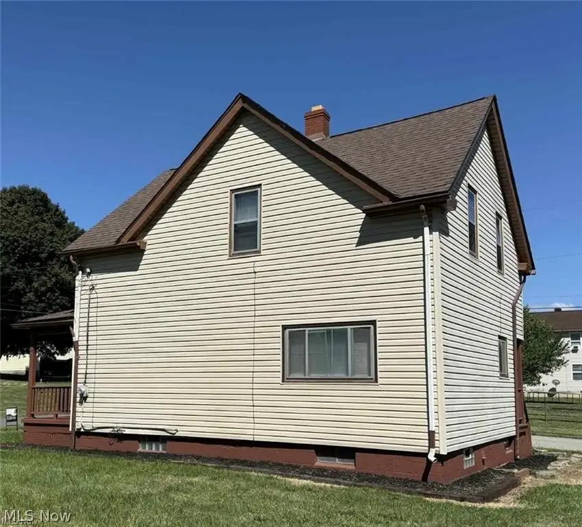 217 S Jackson Street, Youngstown, OH 44506 - #3