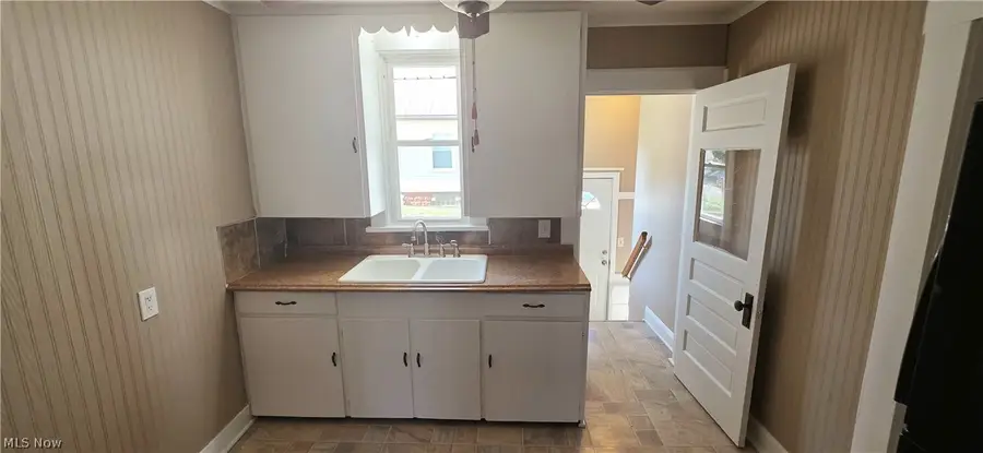 1220 Homedale Nw Avenue, Canton, OH 44708 - #2