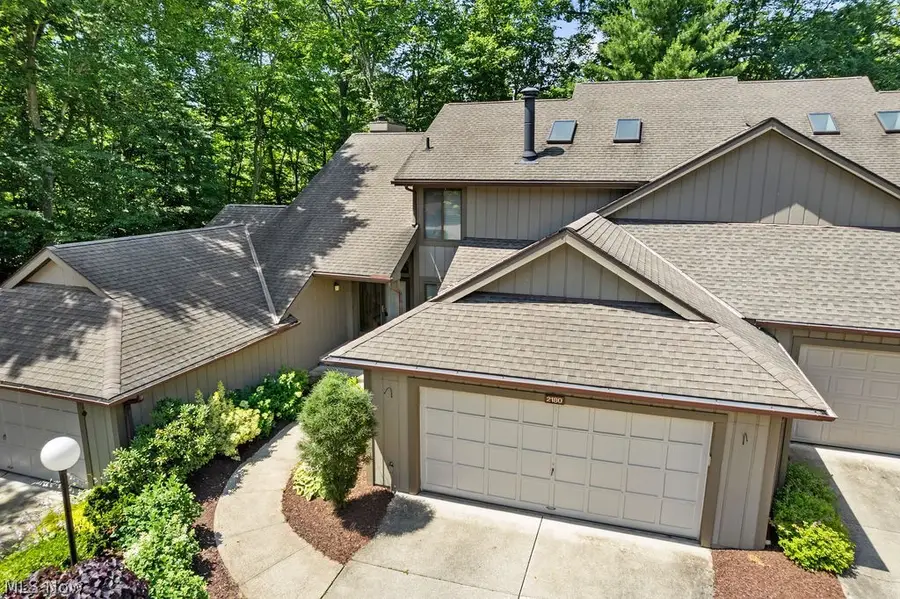 2180 Stone Creek Trail, Cuyahoga Falls, OH 44223 - #2