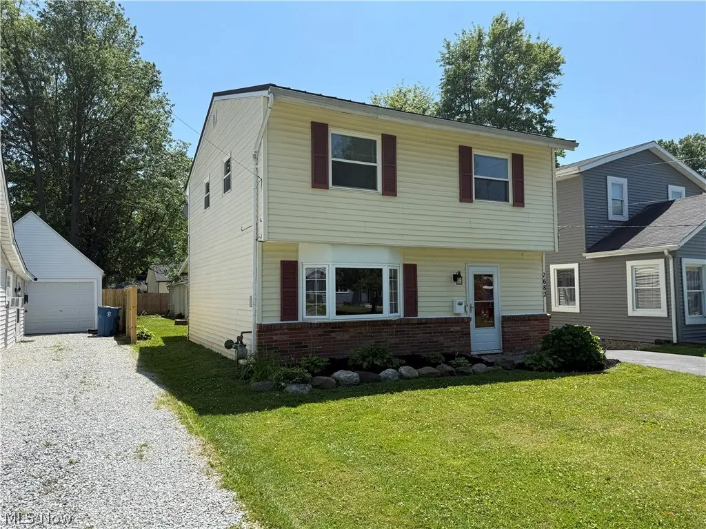 7682 Pinehurst Drive, Mentor On The Lake, OH 44060 - #1