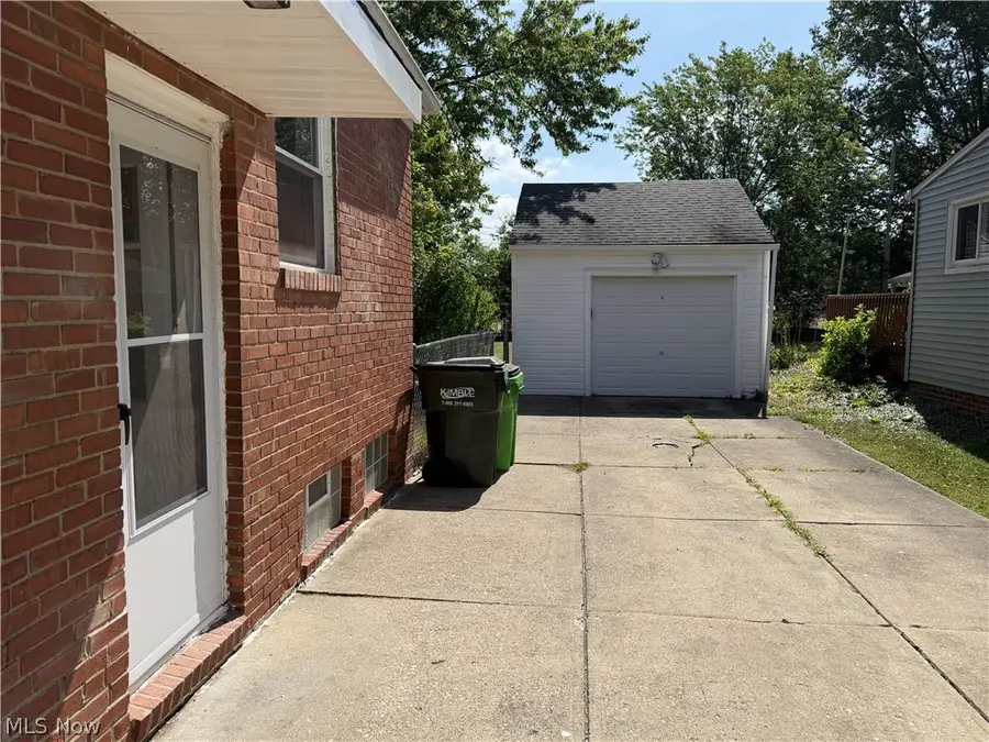 1555 Sheffield Road, South Euclid, OH 44121 - #3