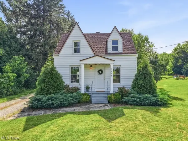 7605 Macedonia Road, Oakwood Village, OH 44146