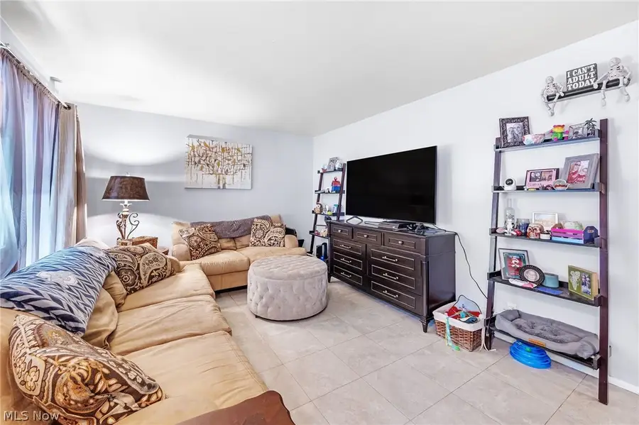 13099 Dorothy Drive, Chesterland, OH 44026 - #3