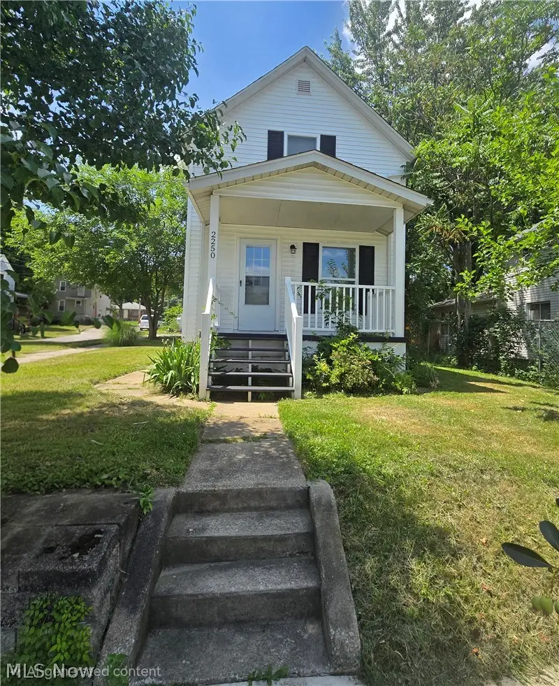 2250 4th Sw Street, Akron, OH 44314 - #2