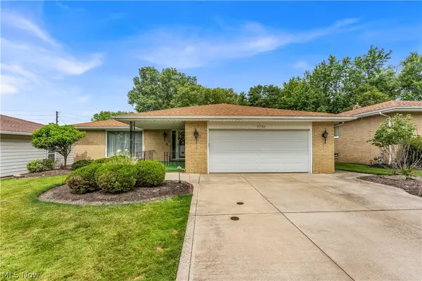 6524 Brookhill Drive, Garfield Heights, OH 44125