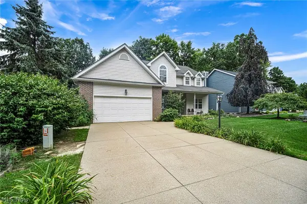 4145 Burnwyke Court, Copley, OH 44321
