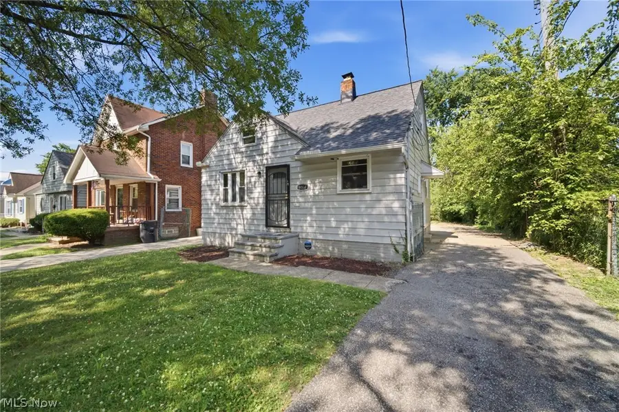 4064 E 155th Street, Cleveland, OH 44128 - #2