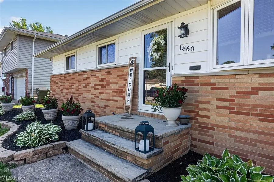 1860 Ridgewick Drive, Wickliffe, OH 44092 - #2