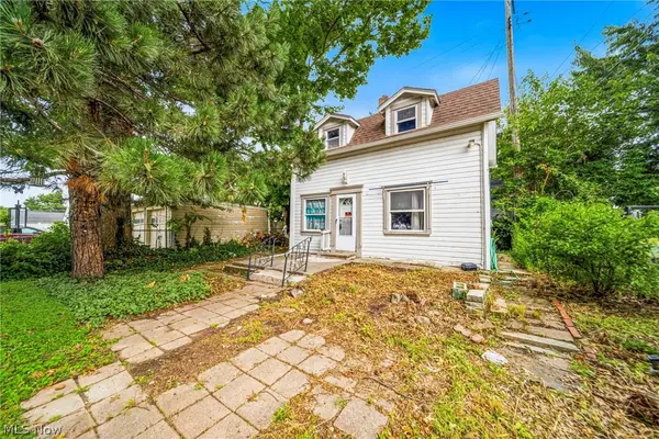 2137 Brown Road, Lakewood, OH 44107