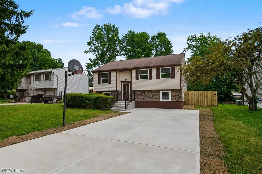 5651 Tulane Avenue, Austintown, OH 44515 - #1