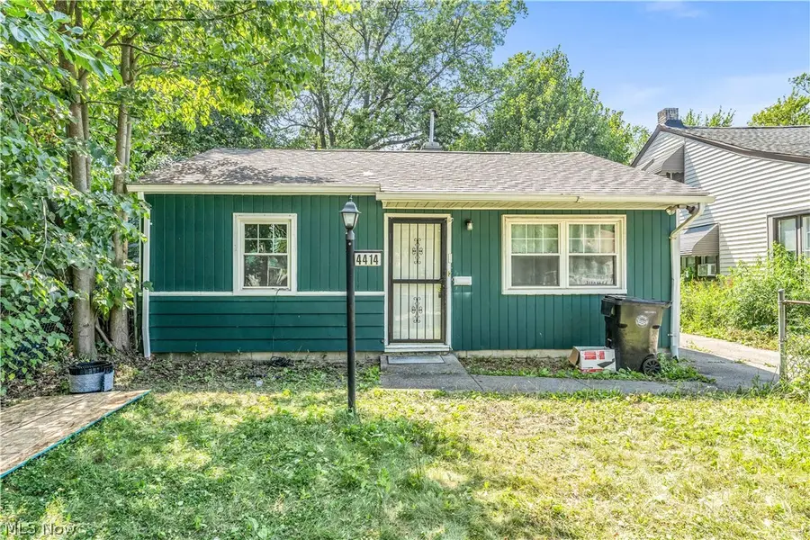 4414 E 142nd Street, Cleveland, OH 44128 - #2