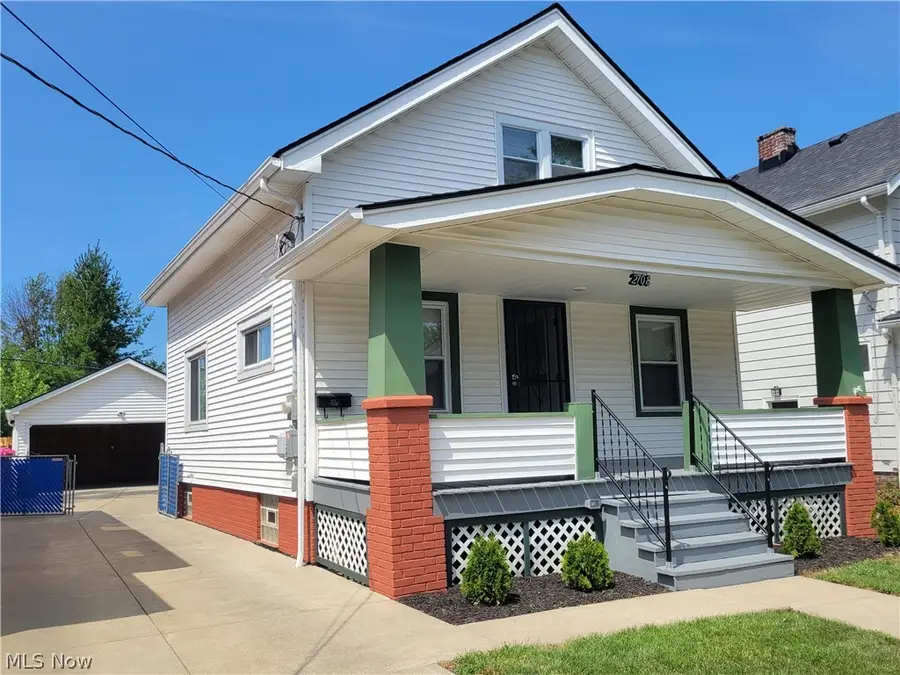 2708 Hood Avenue, Cleveland, OH 44109 - #3