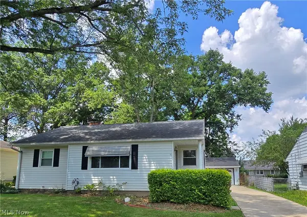 976 N Pasadena Avenue, Elyria, OH 44035