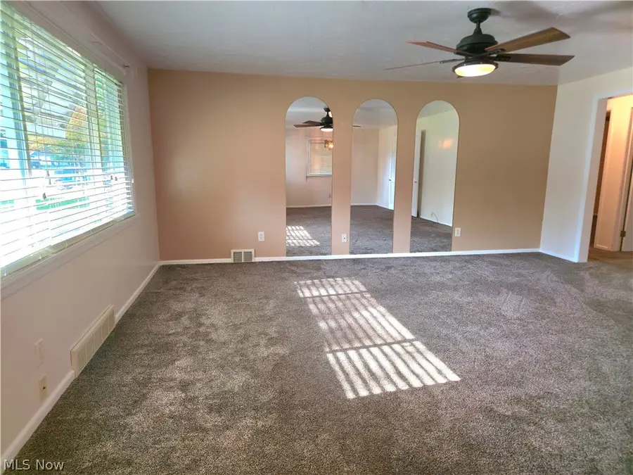 976 N Pasadena Avenue, Elyria, OH 44035 - #3