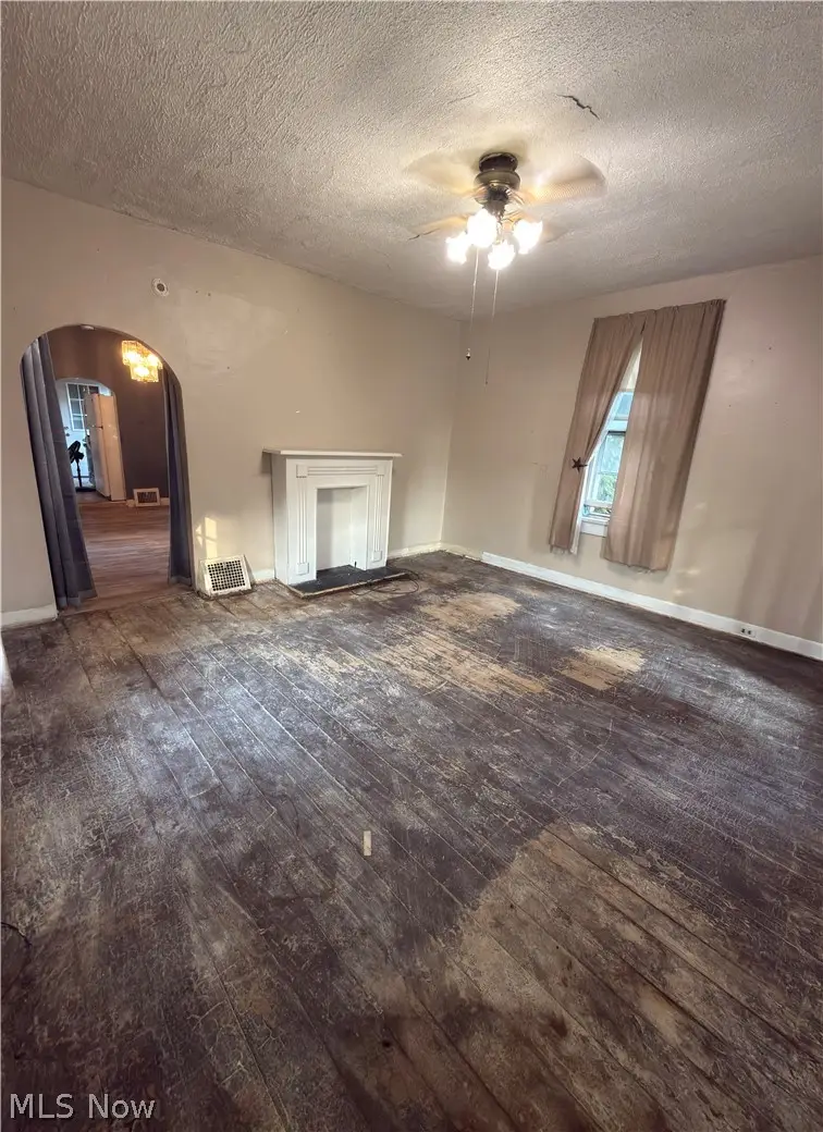 804 Erie S Street, Massillon, OH 44646 - #2