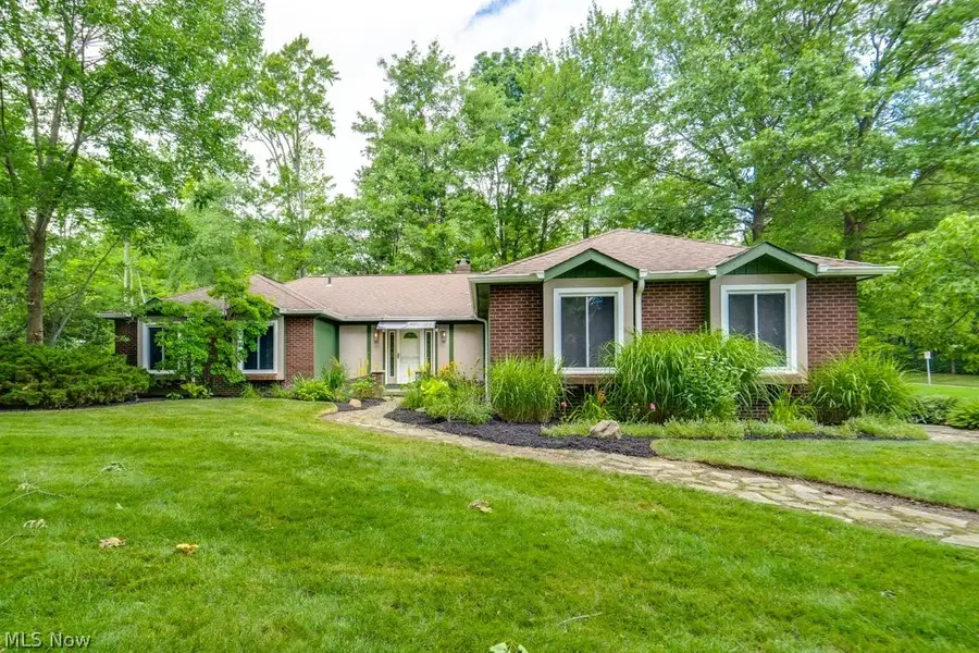 32771 N Burr Oak Drive, Solon, OH 44139 - #2
