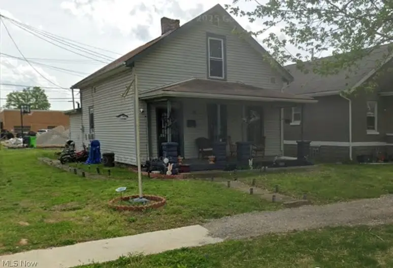 521 Locust Street, Coshocton, OH 43812 - #1