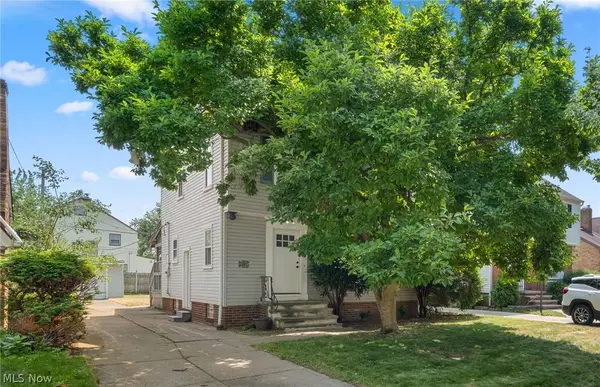 16805 Milburn Avenue, Cleveland, OH 44135