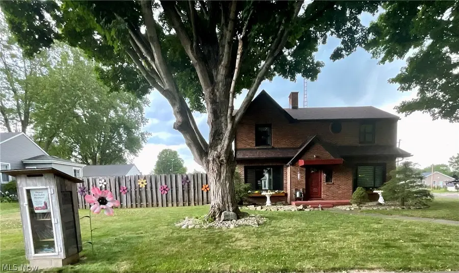 504 2nd Se Avenue, Beach City, OH 44608 - #2
