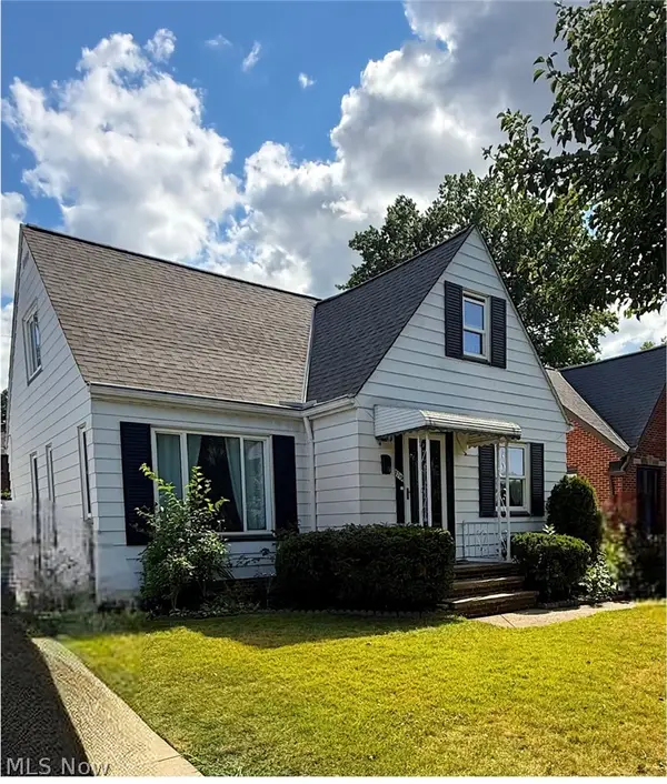7715 Renwood Drive, Parma, OH 44129